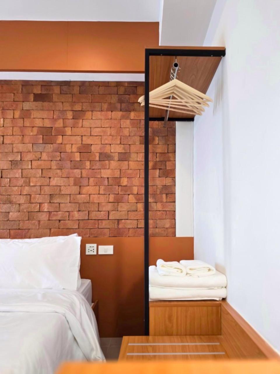Wangkaew Hotel Phitsanulok Extérieur photo
